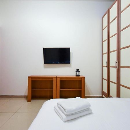 Light As A Feather By Holyguest Apartment Tel Aviv Ngoại thất bức ảnh